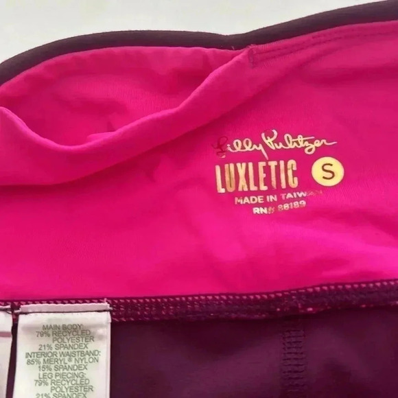 Lilly Pulitzer Luxletic Weekender High rise legging Cherry Ganache- size small - Picture 9 of 10
